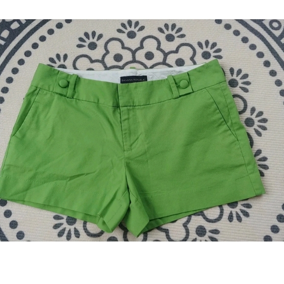 Banana Republic Shorts Banana Republic Womens Green Short Shorts